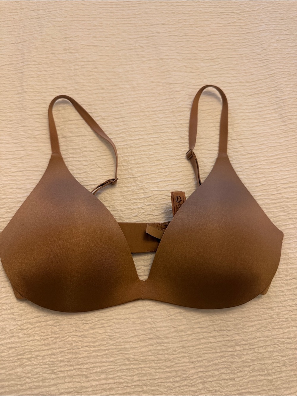 Seamless skims  T-Shirt Bra in Brown by